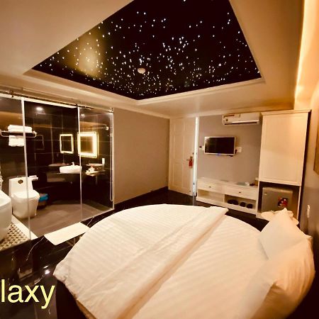 La Galerie Hotel Ho Chi Minh City Exterior photo